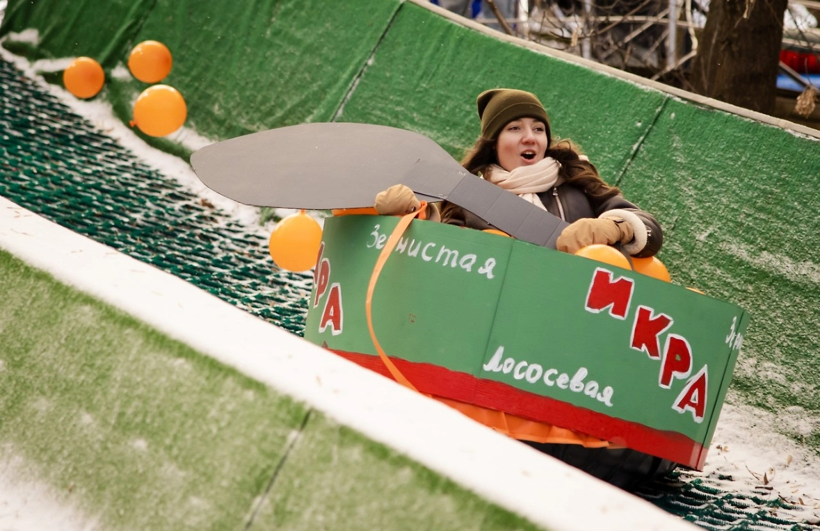 Фестиваль тюбингов «Mash на горке» в Москве. Обложка © Life.ru