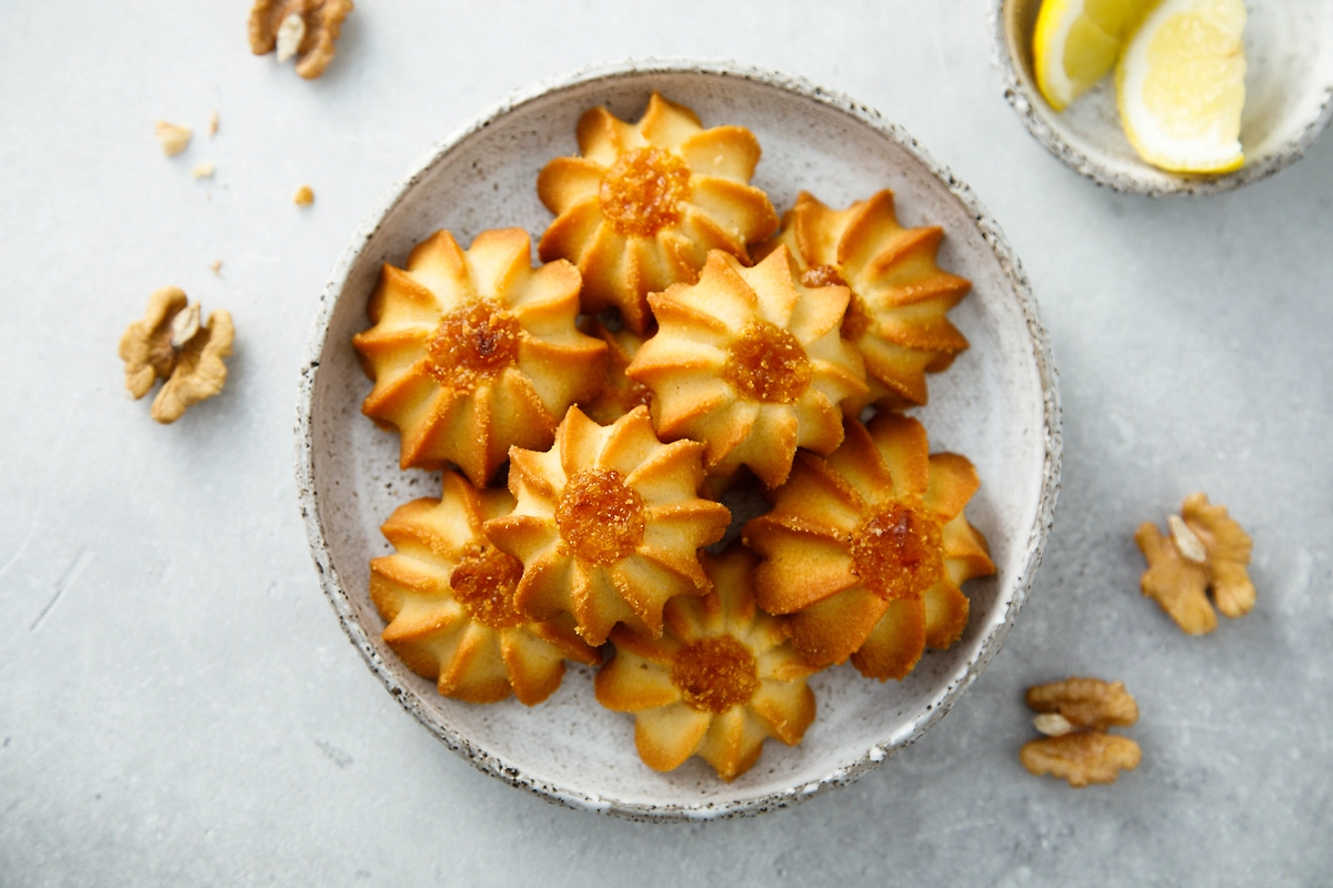 Курабье по-восточному — любимое печенье в СССР. Фото © Shutterstock / FOTODOM / MariaKovaleva