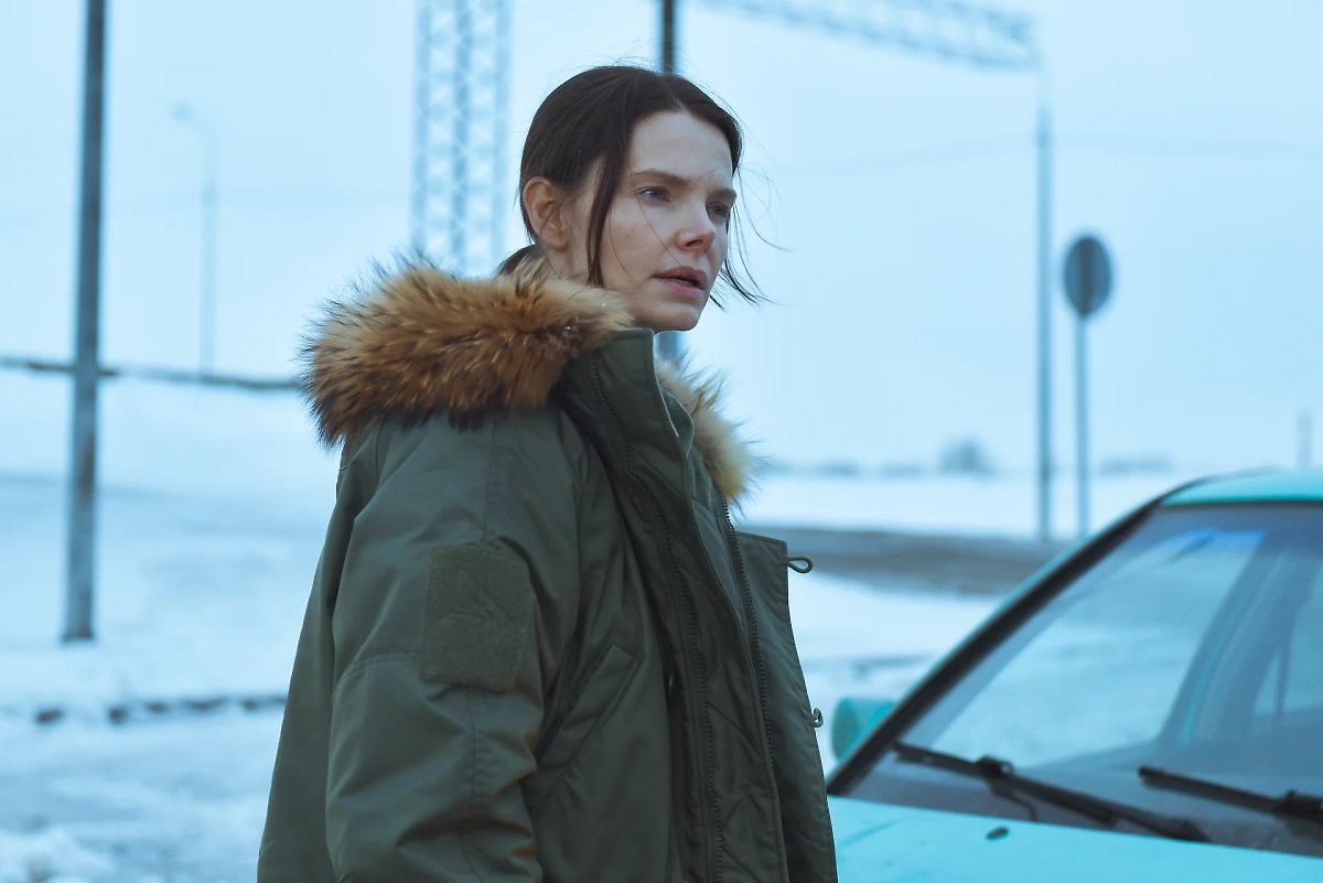 Сериал «Тоннель» — новинка 2025 года. Он повествует о буднях неподкупной таможенницы. Фото © Кадр из фильма «Тоннель», режиссёр Флюза Фархшатова / Kinopoisk