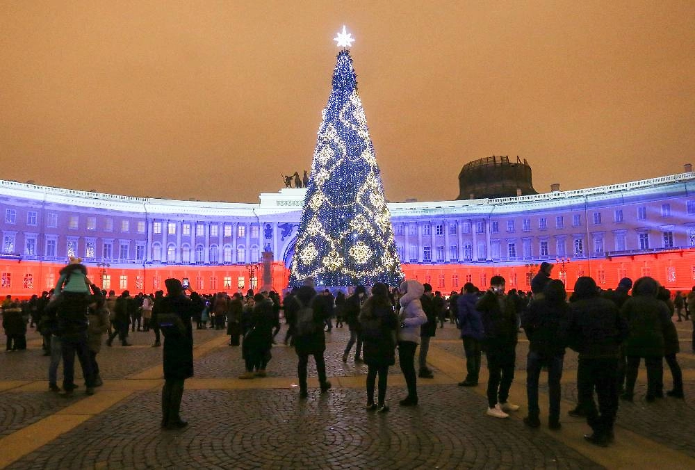 Какая погода будет в Санкт-Петербурге на Новый 2026 год. Фото © ТАСС / Александр Демьянчук