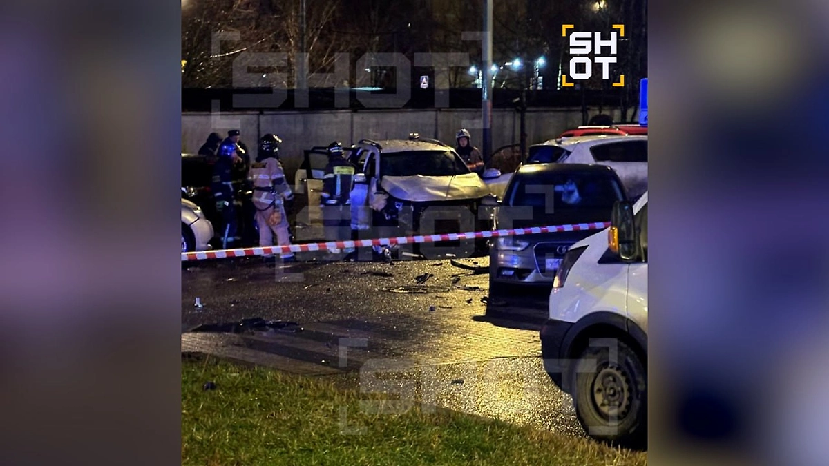 Место взрыва автомобиля в Москве. Фото © Telegram / SHOT
