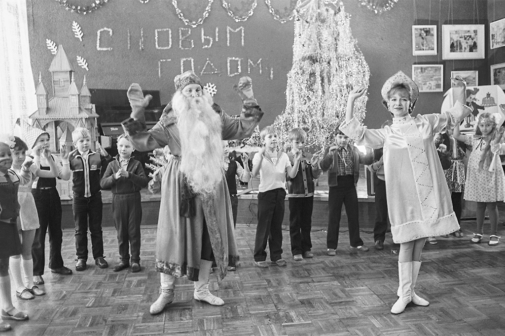 Новый год в СССР: традиции и атмосфера праздника. Фото © ТАСС / Борис Клипиницер