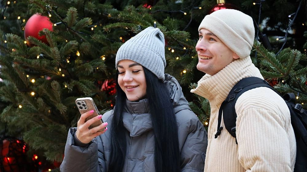 Смешные поздравления на Новый год — готовые тексты. Фото © ТАСС / Олег Елков