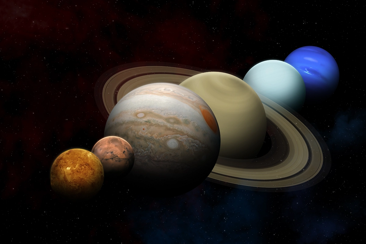 Парады планет 2026 года: шесть небесных тел выстроятся в линию. Фото © Shutterstock / FOTODOM / buradaki