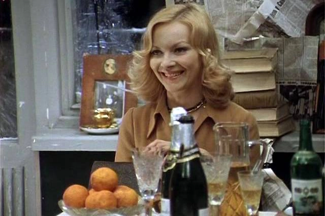 Фото © Кадр из фильма «Ирония судьбы, или С лёгким паром!», режиссёр Эльдар Рязанов, сценаристы Эмиль Брагинский, Эльдар Рязанов / Kino-teatr