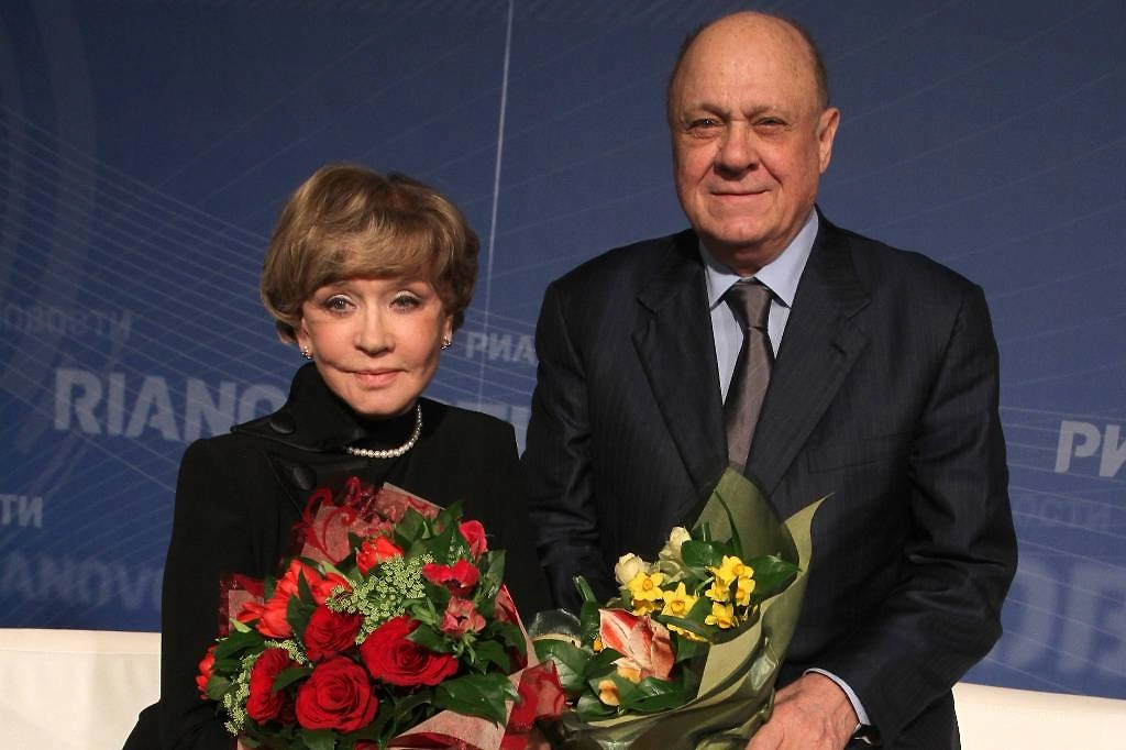 Вера Алентова и Владимир Меньшов были женаты много лет. Оставался только церковный брак. Фото © ТАСС / Вадим Тараканов