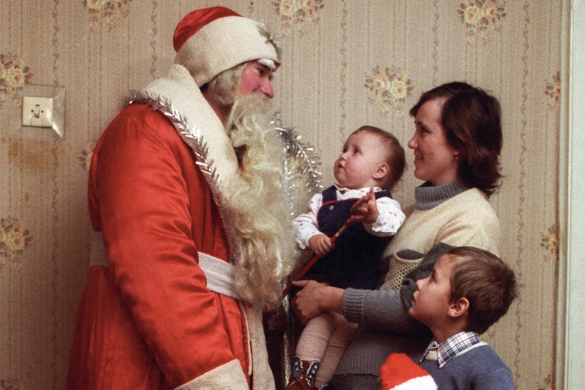 Новогодняя ночь в советской квартире: ностальгия по прошлому. Фото © ТАСС / Александр Овчинников 