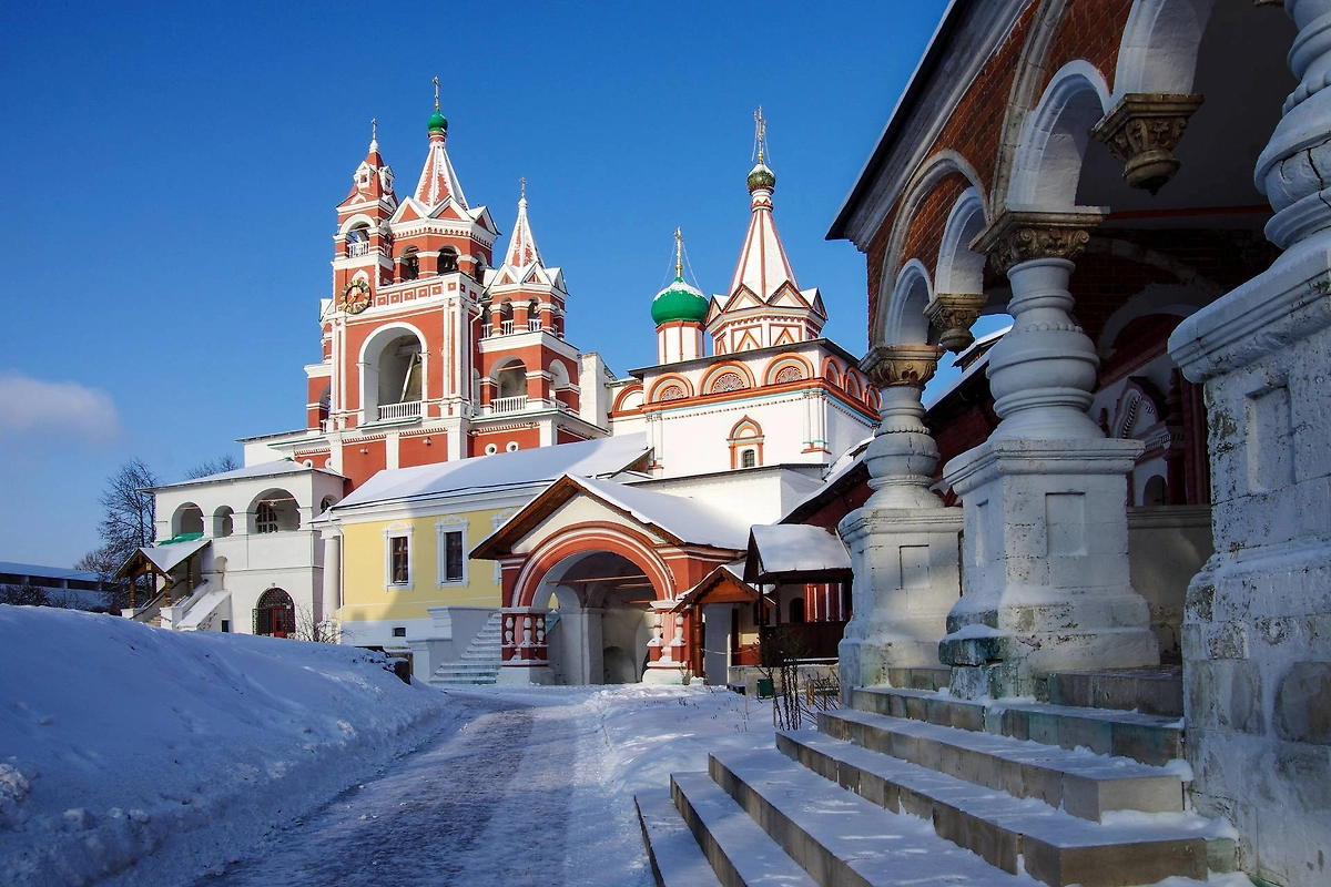 Саввино-Сторожевский монастырь в Звенигороде. Фото © Shutterstock / FOTODOM / Natalia Sidorova