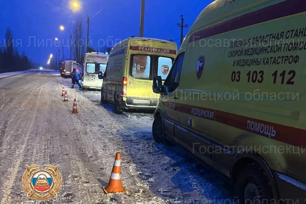 По факту ДТП  проводится проверка. Фото © Telegram /  Госавтоинспекция Липецкой области