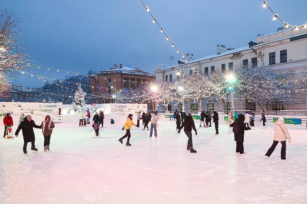 Катки в СПб: сколько их по городу, где находятся, где бесплатные и какова цена вопроса? Фото © ТАСС / Александр Демьянчук
