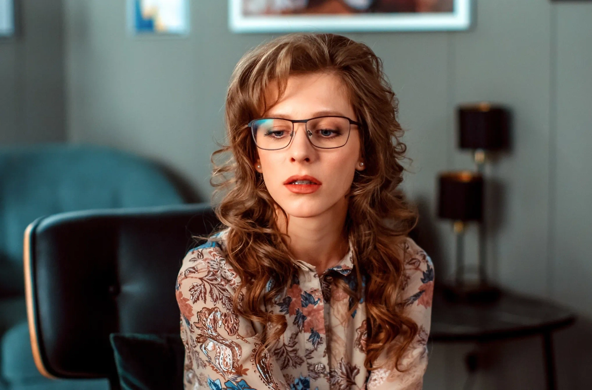 Лиза Арзамасова. Фото ©  «Папины дочки. Новые» реж. Александр Жигалкин, Дмитрий Грибанов, Аскар Бисембин, сценаристы Александр Гаврильчик, Андрей Канойко, Виталий Шляппо / Kinopoisk