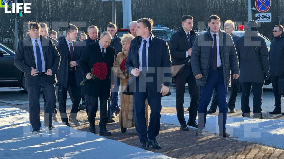 Памятные мероприятия в день смерти Анатолия Собчака. Фото © Life.ru