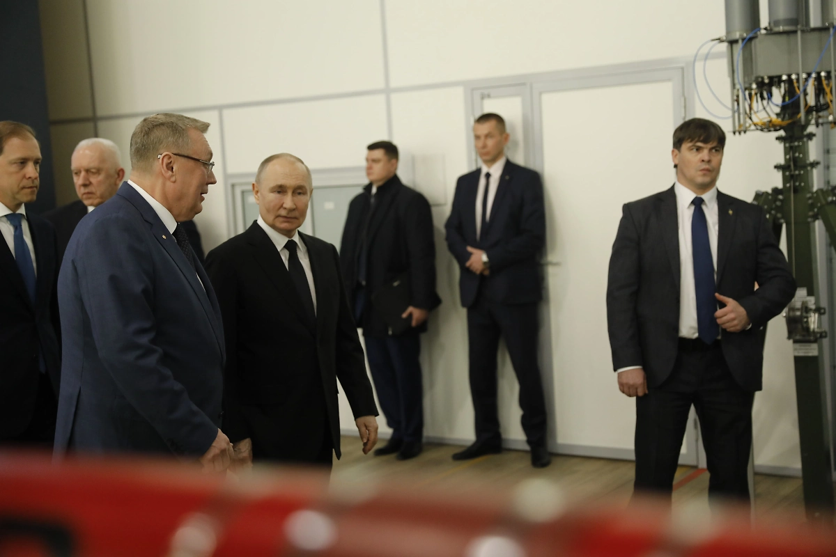 Путин на «Радар ммс». Фото © Life.ru