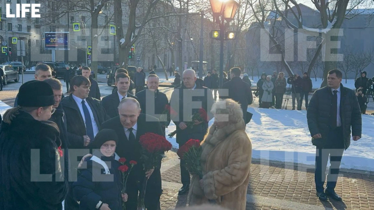 Памятные мероприятия в день смерти Анатолия Собчака. Фото © Life.ru