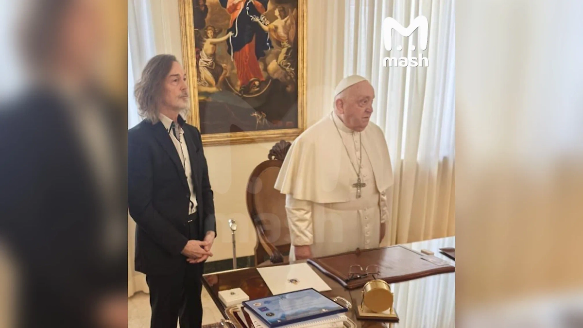 Никас Сафронов и Папа Римский. Фото © Telegram / Mash 