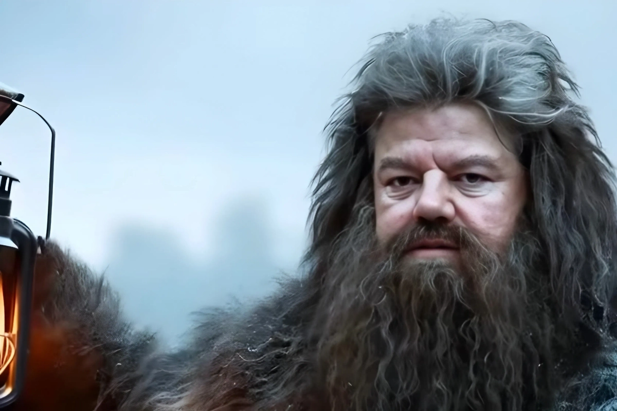 Хагритский говорит: «Ты товарищ, Гарик». Фото © YouTube / Tell Me Songs