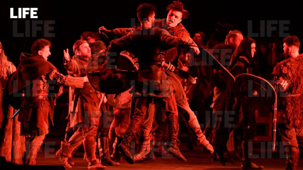 Этно-опера «Князь Владимир» в Кремлёвском дворце. Фото © Life.ru