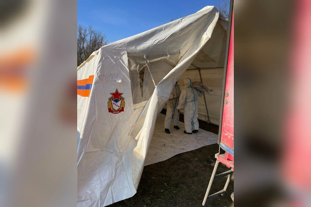 Первые 20 тонн сорбента уже доставили. Фото © Предоставлено Life.ru