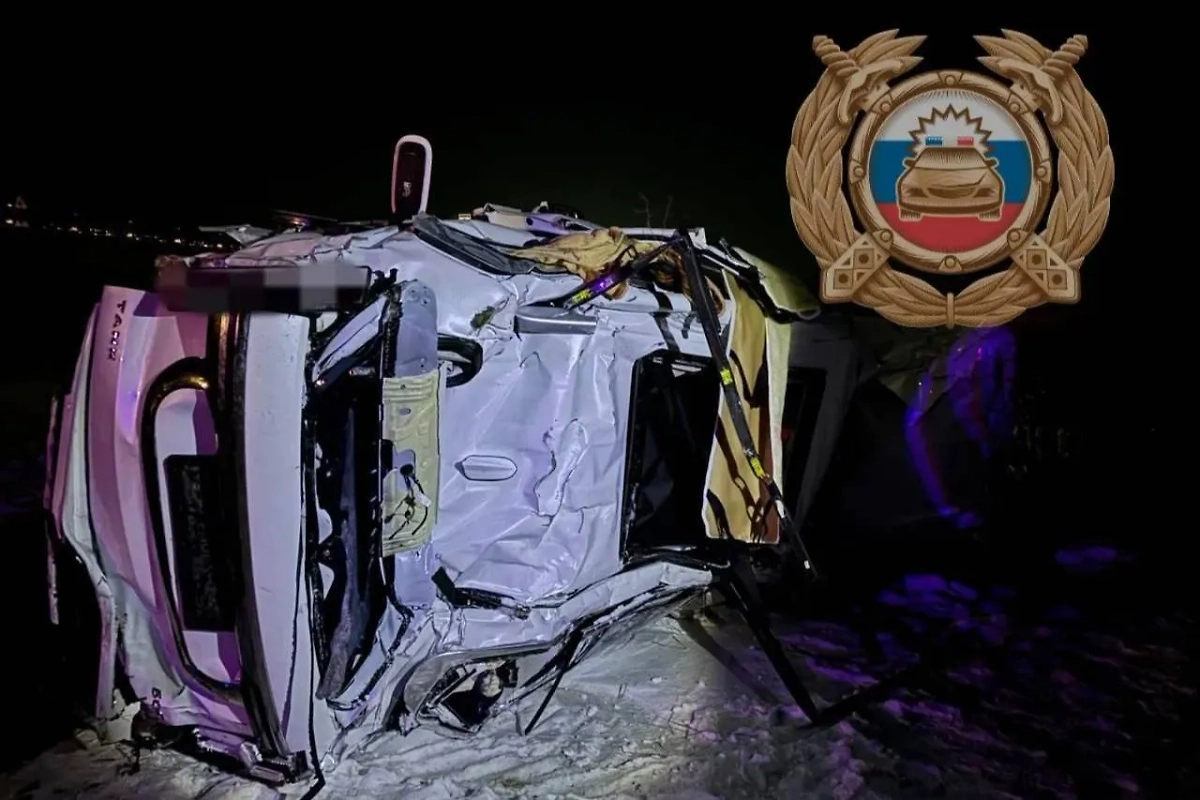 Автомобиль Сергея Анисимова, на котором он попал в ДТП. Обложка © Telegram / МВД 64