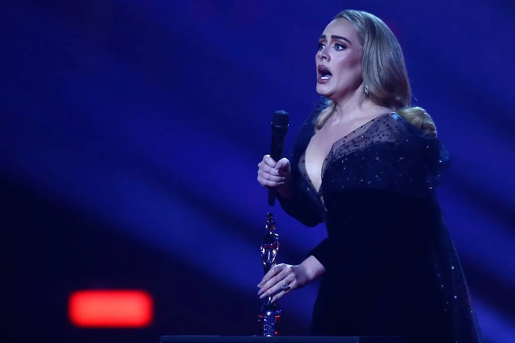 Someone Like You и ещё 9 треков, которые нельзя включать во время вождения. Фото © ТАСС / AP / Invision / Joel C Ryan