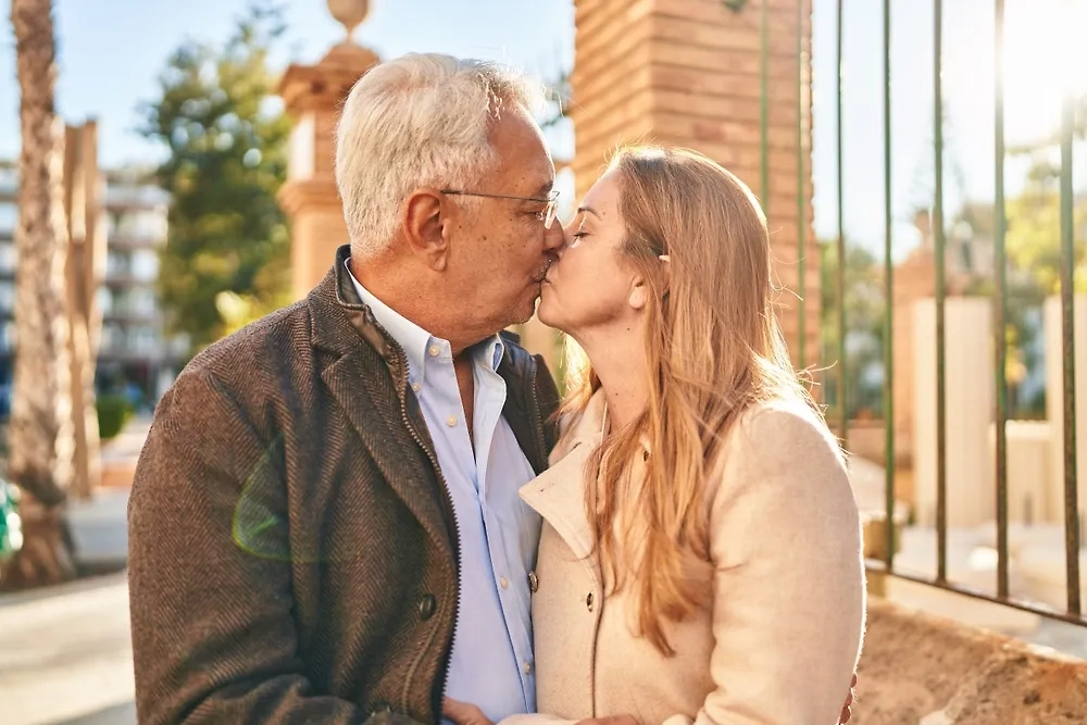 Почему важна не разница в возрасте, а зрелость партнёров. Фото © Shutterstock / FOTODOM / Krakenimages.com