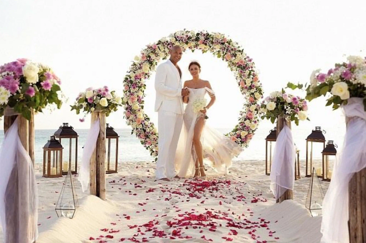 Ани Лорак и Исаак Виджраку. Фото © Instagram (признан экстремистской организацией и запрещён на территории Российской Федерации) / anilorak