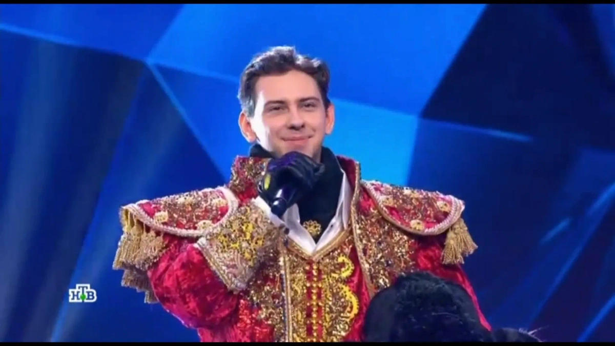 Бык снял маску в 7-й серии шоу «Маска-6» от 23 марта. Какая звезда там была? Фото © Ntv.ru