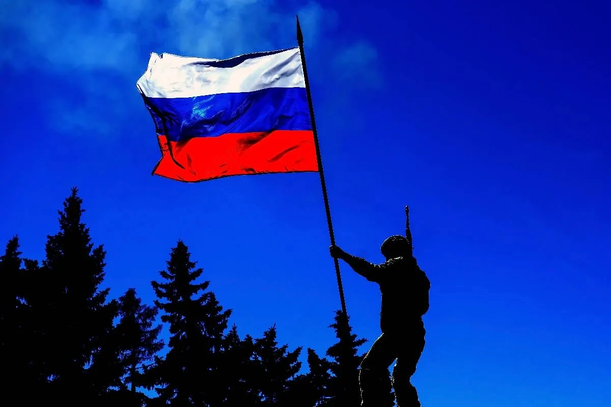 У России есть потенциал стать мировой сверхдержавой и оказывать влияние на культуру по всему миру. А что, если в будущем люди будут слушать причудливую и аутентичную русскую смесь рэпа с колядками? Фото © Shutterstock / FOTODOM / Natalya Rozhkova