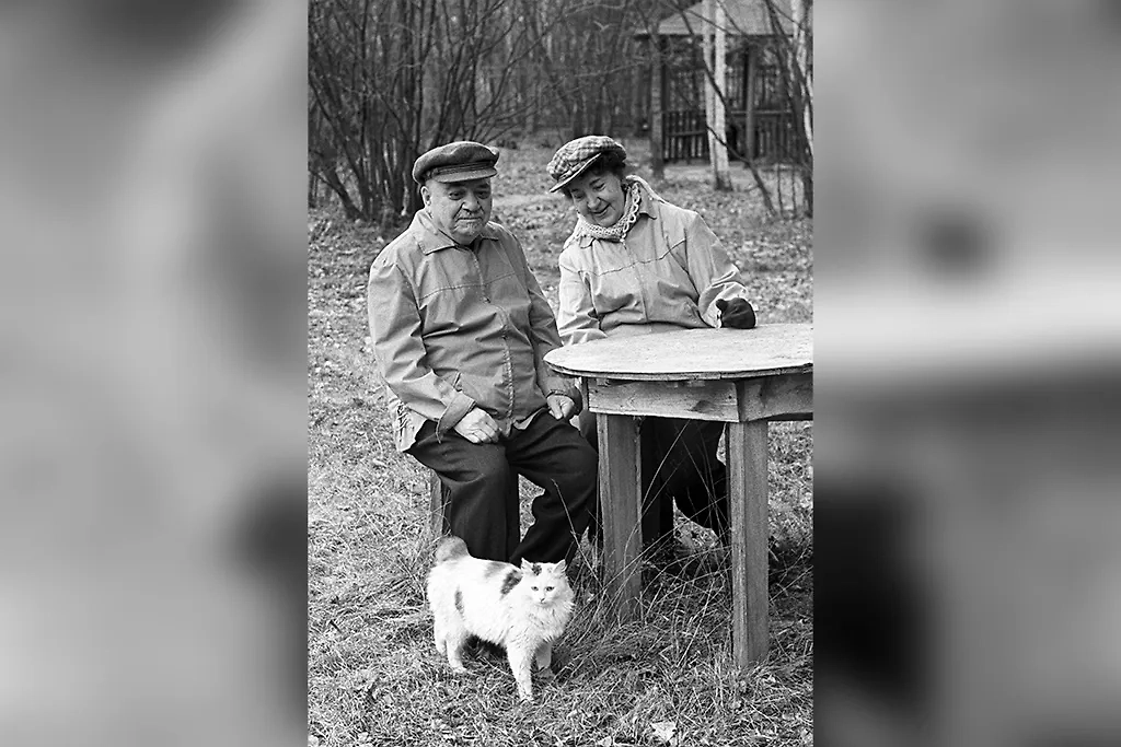 Четвероногие свидетели большой истории. Фото © ТАСС / Пётр Носов, Лев Портер