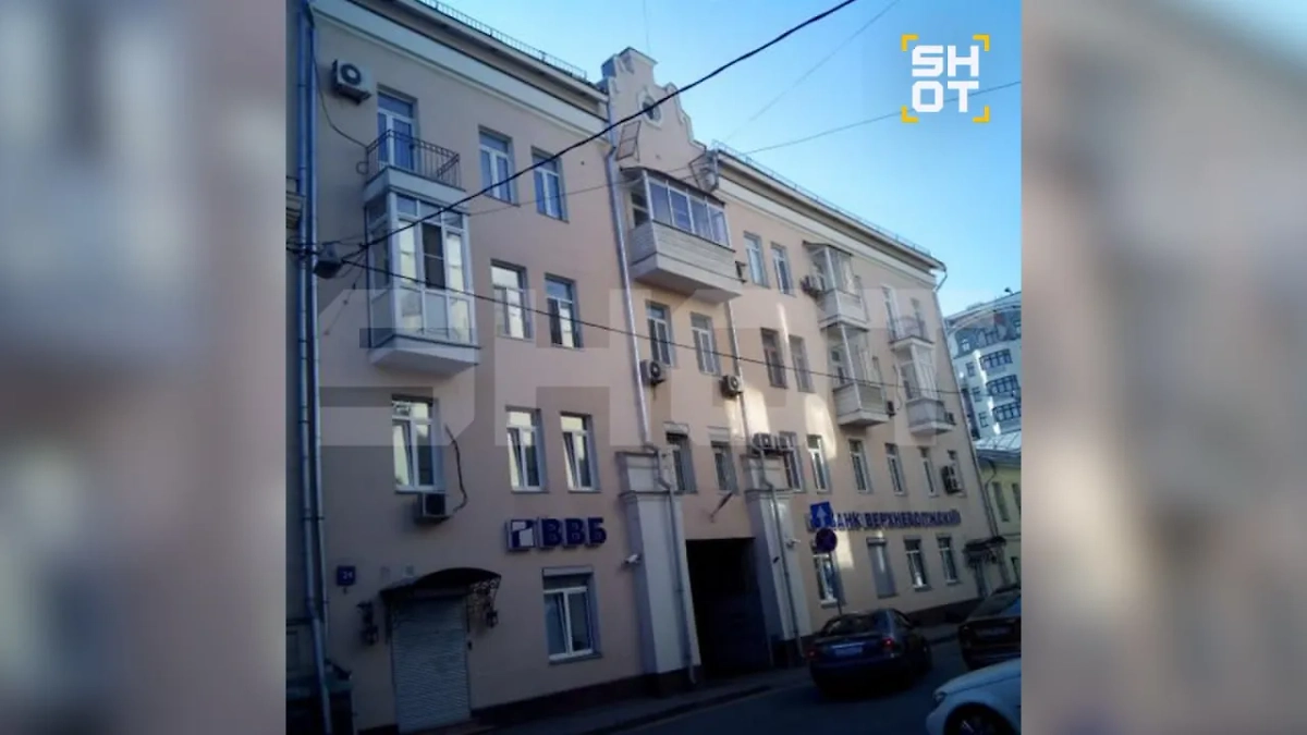 Дон на Старомонетном переулке, где находится квартира Ивана Урганта. Обложка © SHOT