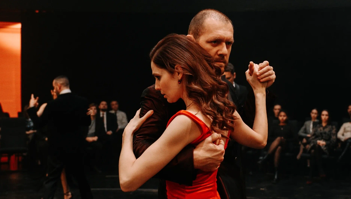 Кадр из сериала «Танго на осколках», режиссёр Сергей Сенцов, сценарист Галина Мосалова / Kinopoisk