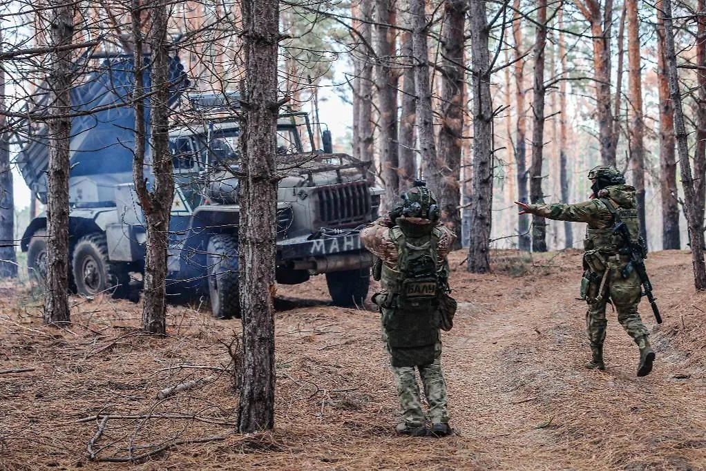 Российские военные в зоне проведения СВО. Фото © ТАСС / Алексей Коновалов
