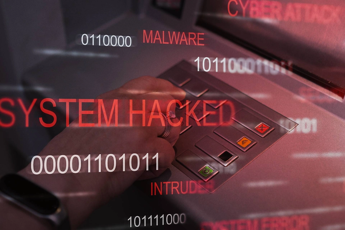 Новая схема мошенничества с курьерами: как не стать жертвой обмана. Фото © Shutterstock / FOTODOM / Elena Uve