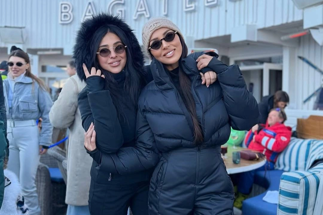 Алсу с подругой уехала в Куршевель. Фото © Instagram (признан экстремистской организацией и запрещён на территории Российской Федерации) / alsou_a