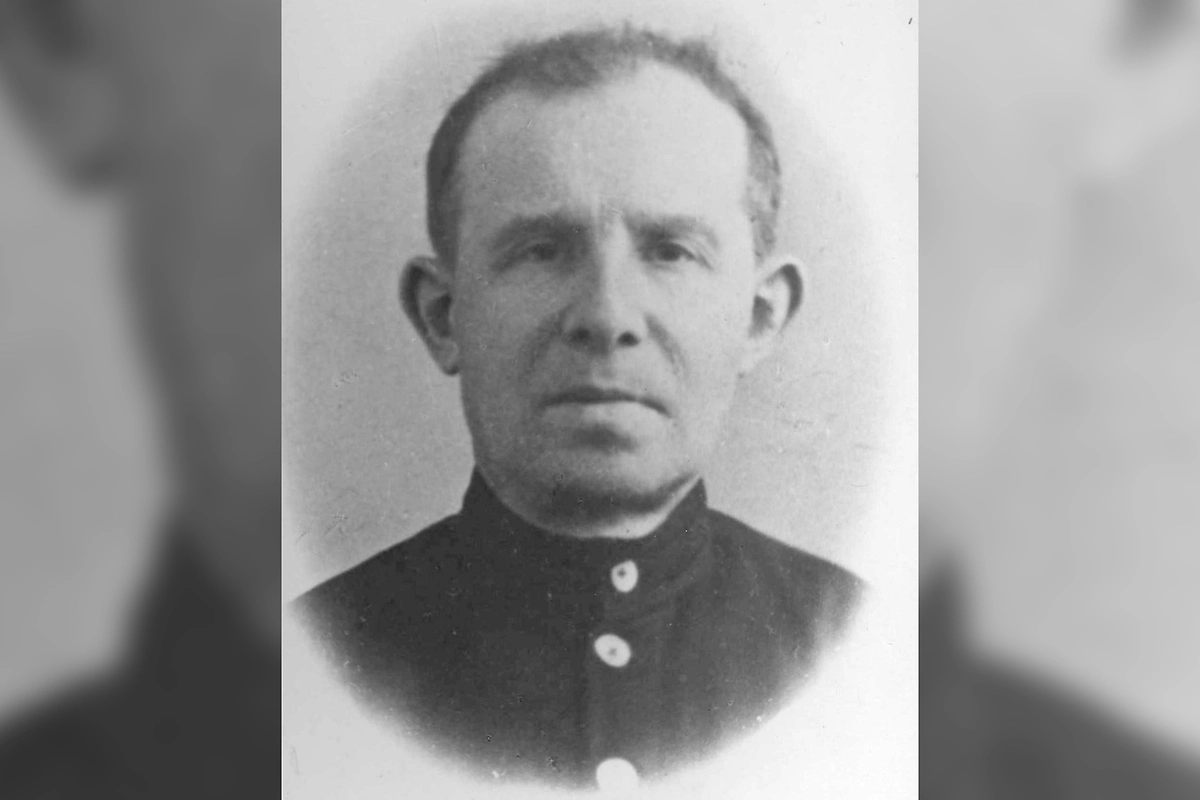 Александр Щукин — учёный, хранитель отдела масличных культур. Фото © rodina-history