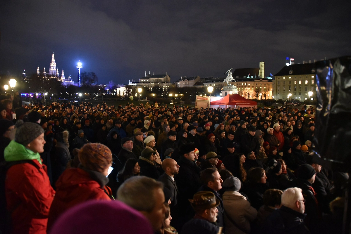 Международный день памяти жертв Холокоста: традиции и мероприятия. Фото © Wikipedia / Christian Michelides