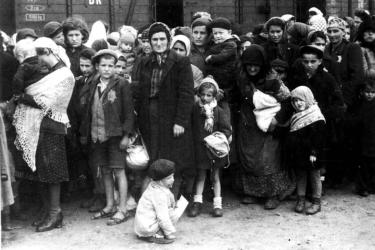 Холокост: что нужно знать о трагедии и символах памяти. Фото © Wikipedia / Bundesarchiv
