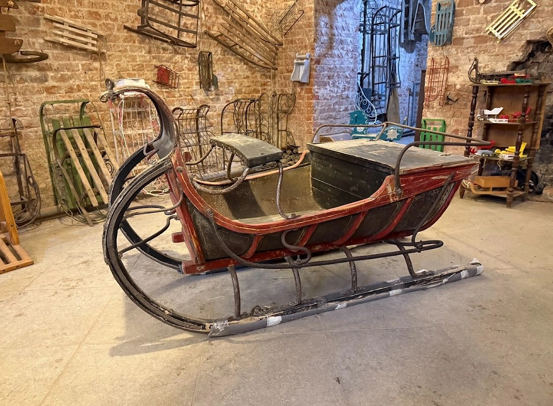 Сани из Новгородской области, которые ездили в Совет Федерации. Фото © Ольга Добролюбова