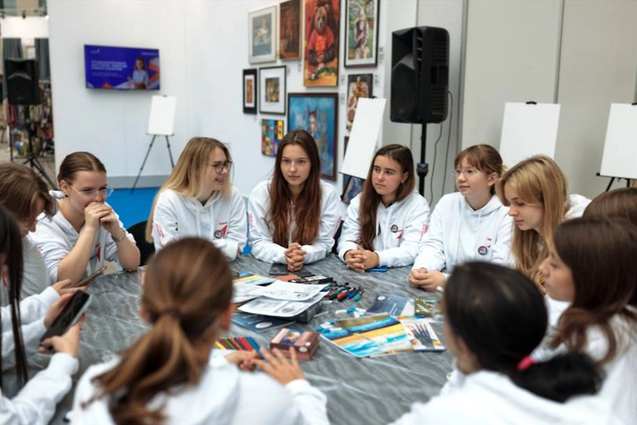 Конкурс «Мозаика культур». Фото © Пресс-служба Движения Первых