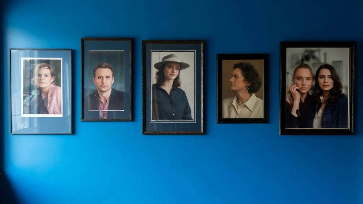 Как фото умерших могут вытягивать энергию из живых. Фото © «Шедеврум»