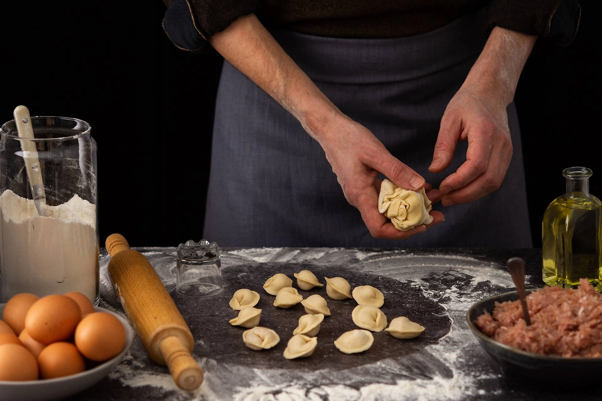 Как правильно слепить пельмени, чтобы не разварились. Фото © Shutterstock / FOTODOM / pundapanda