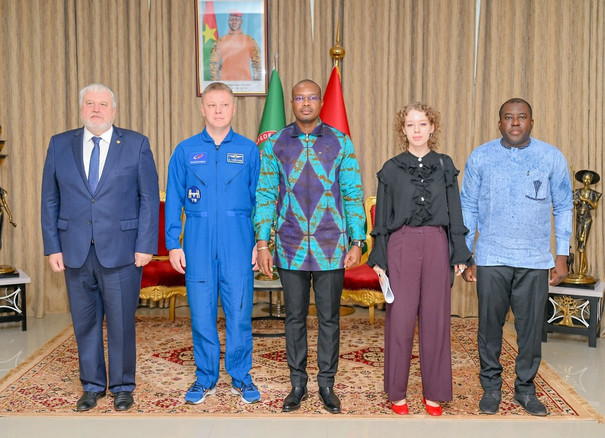 Россия и Буркина-Фасо обсудили запуск спутника для стран Сахеля. Фото © Telegram / Ambassade de Russie au Burkina Faso