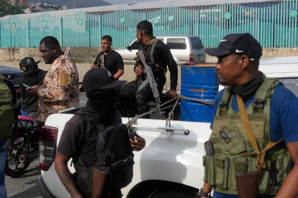 Венесуэла. Ла-Гуайра. Ситуация после публикации в соцсети Truth Social, в которой президент США Дональд Трамп написал, что «президент Николас Мадуро со своей женой захвачены и вывезены из страны». Фото © ТАСС / AP / Matias Delacroix