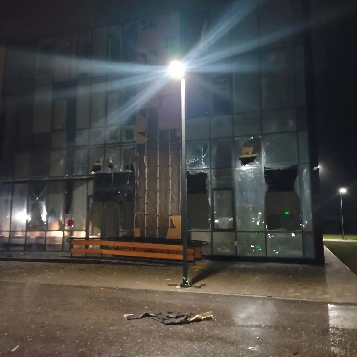 ВСУ нанесли удар по детскому Центру творчества в Херсонской области. Фото © Telegram /Владимир Сальдо