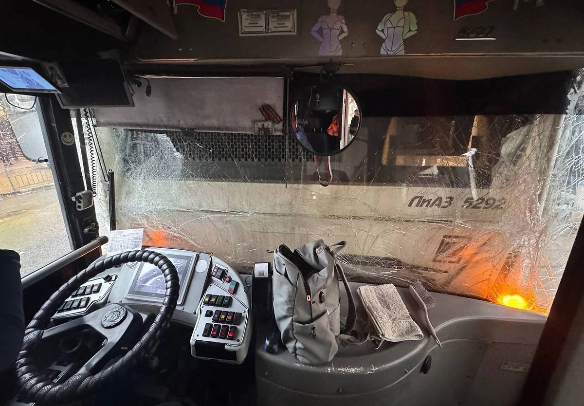 ДТП с троллейбусом в Симферополе. Фото © Telegram / МВД Крым