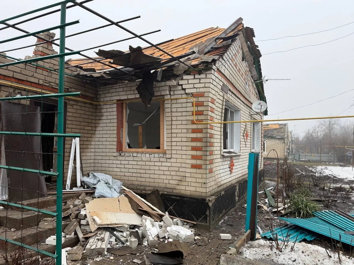 Последствия атаки ВСУ на посёлок Центральный в ЛНР. Фото © MAX /  Леонид Пасечник