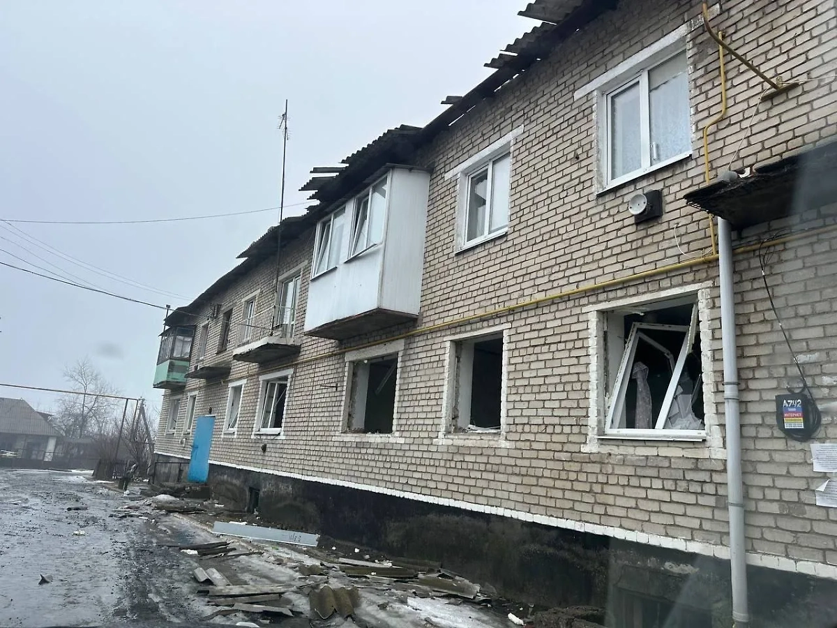 Последствия атаки ВСУ на посёлок Центральный в ЛНР. Фото © MAX / Леонид Пасечник