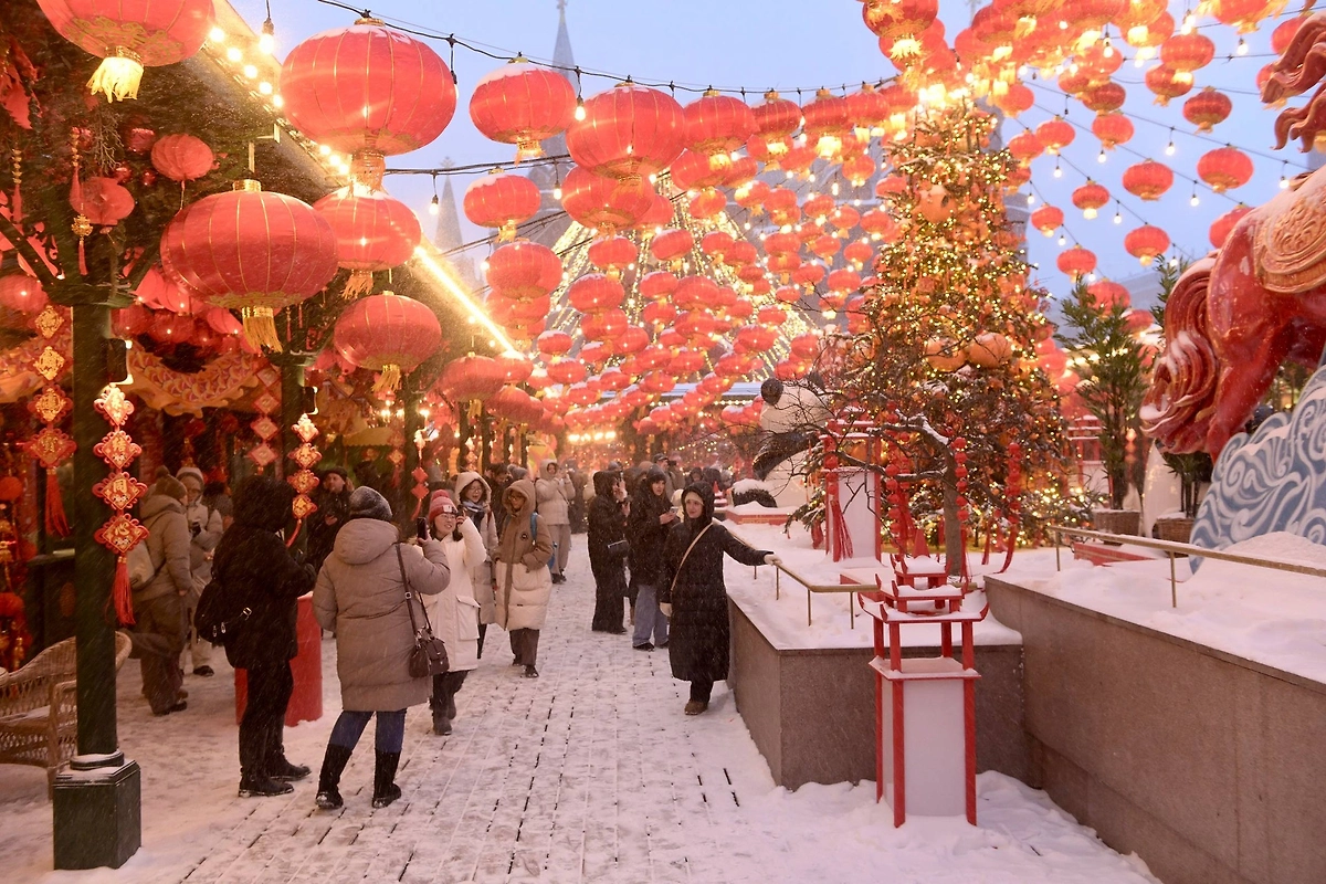 Улицы Москвы готовы к китайскому Новому году. Фото © Life.ru