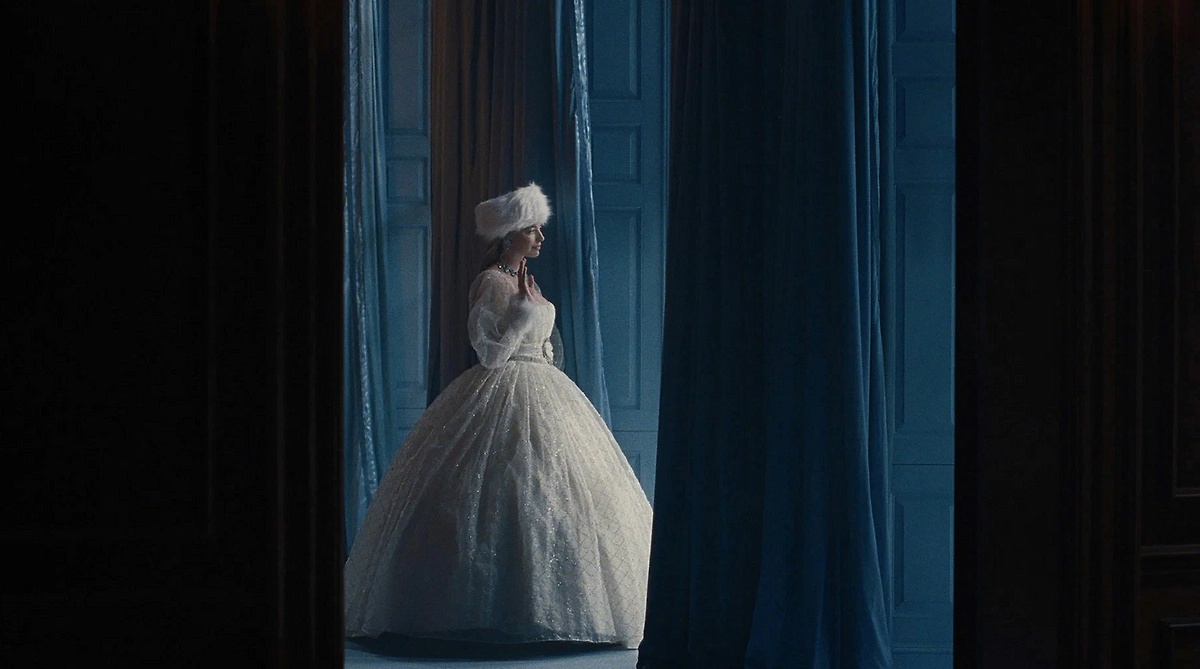 Фото  © Кадр из фильма «Грозовой перевал», режиссёр Эмеральд Феннел, сценаристы Эмеральд Феннел, Эмили Бронте / Kinopoisk