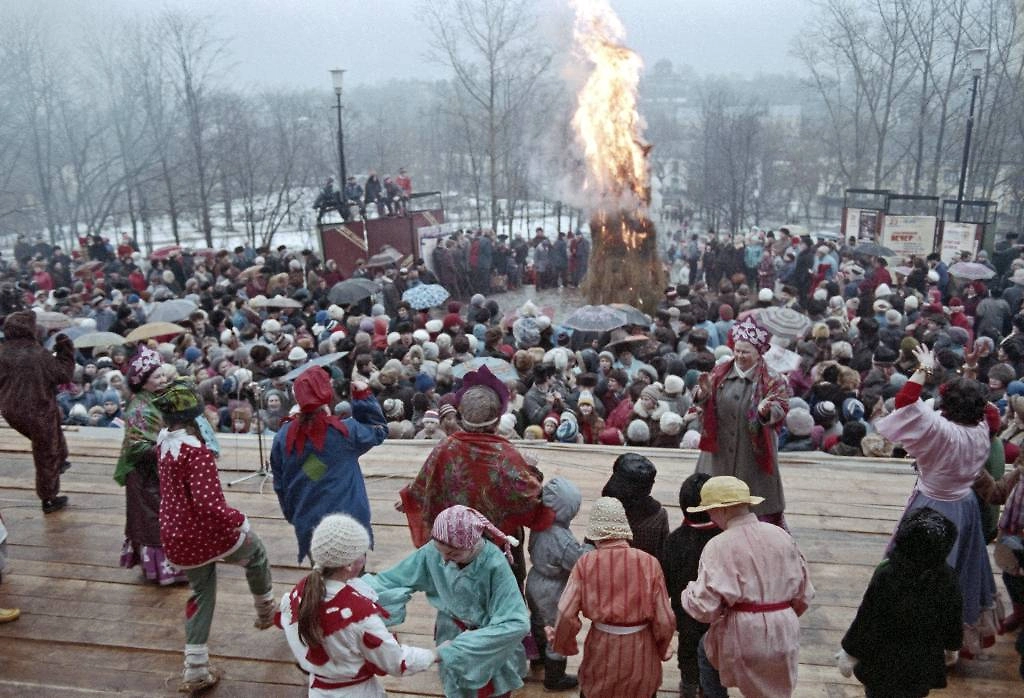 Советские проводы зимы: фотохроника праздника с 1973-го по 1990 год. Фото © ТАСС / Игорь Зотин